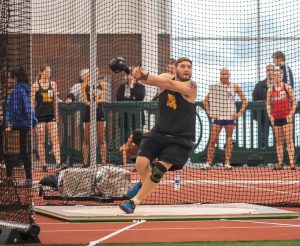 https://www.missouriwestern.edu/alumni/wp-content/uploads/sites/89/2020/01/Track-and-field-1-27-20.jpg