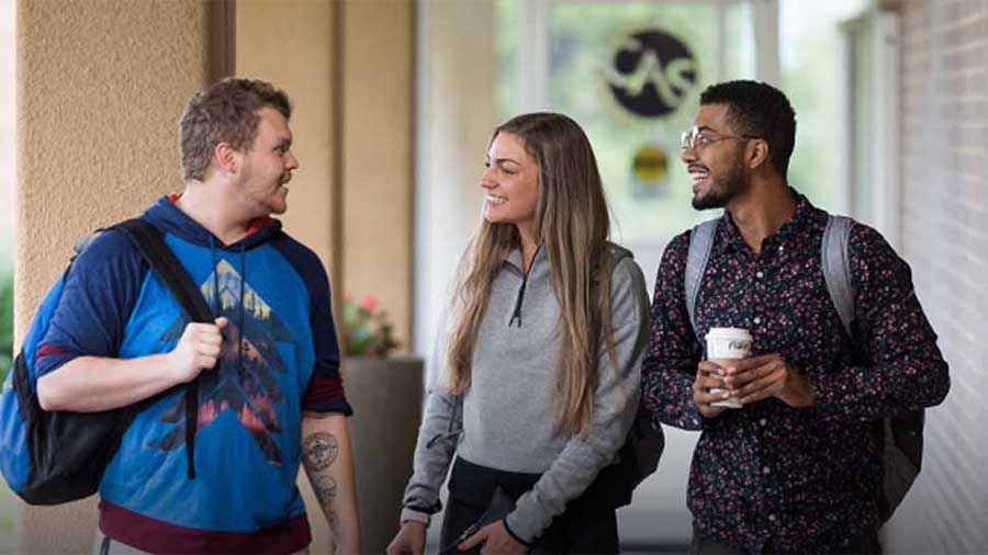 MWSU students walking on campus