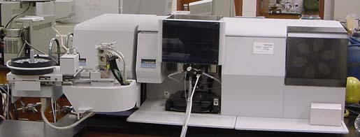 Perkin-Elmer AAnalyst 300 Atomic Absorption Spectrophotometer
