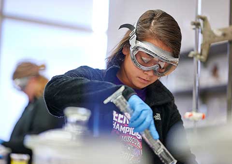 Student working in the chemistry lab