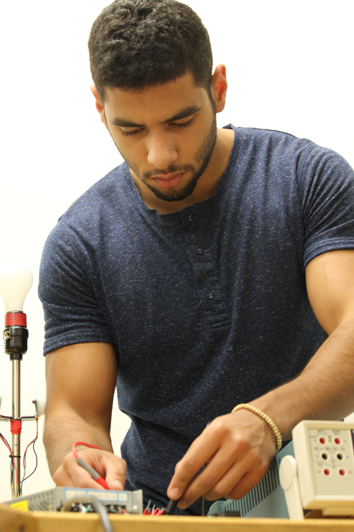 Student working in an engineering lab