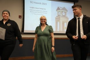 students receive award