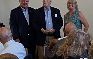 bob long receives award
