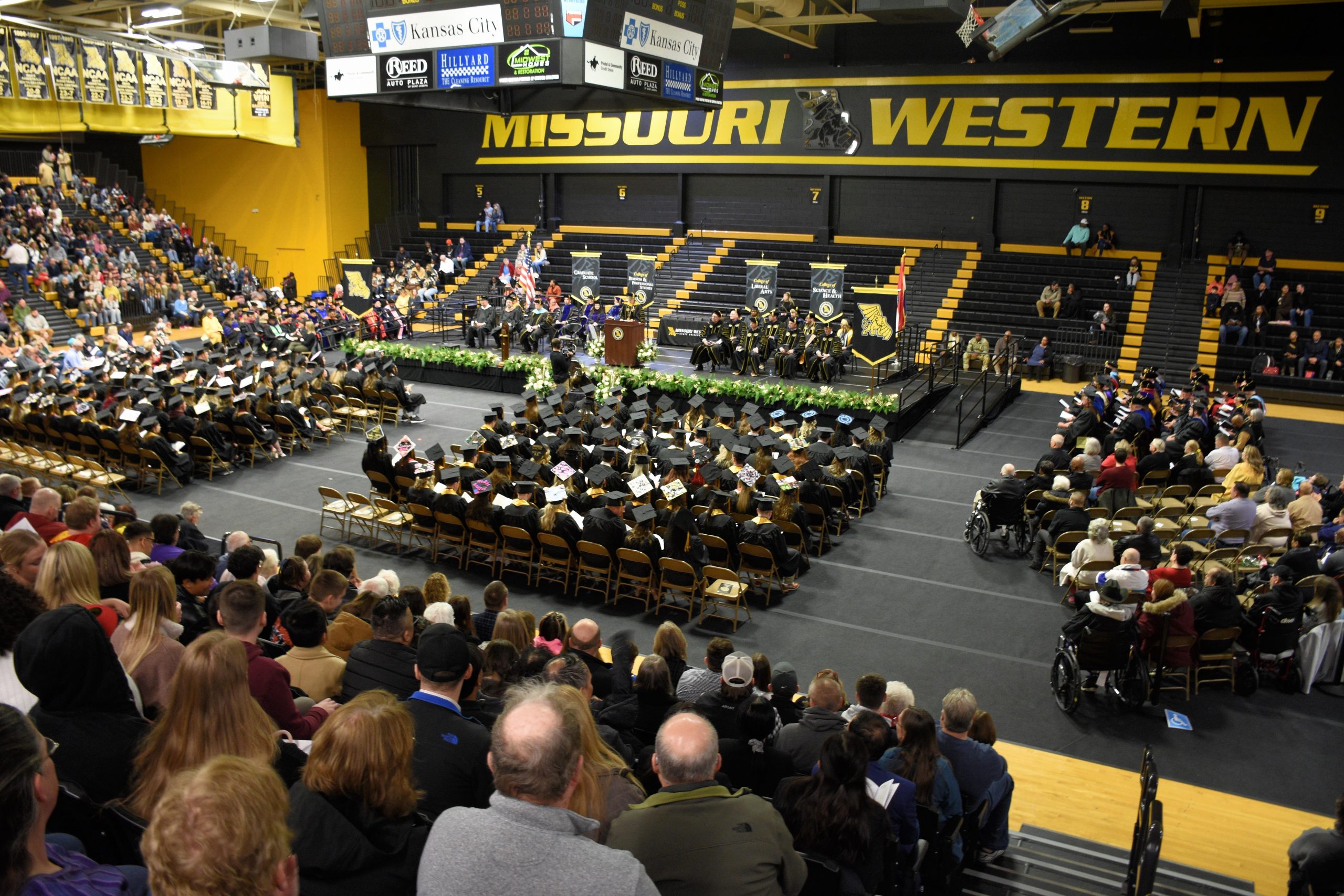 Winter Commencement in Looney Fieldhouse