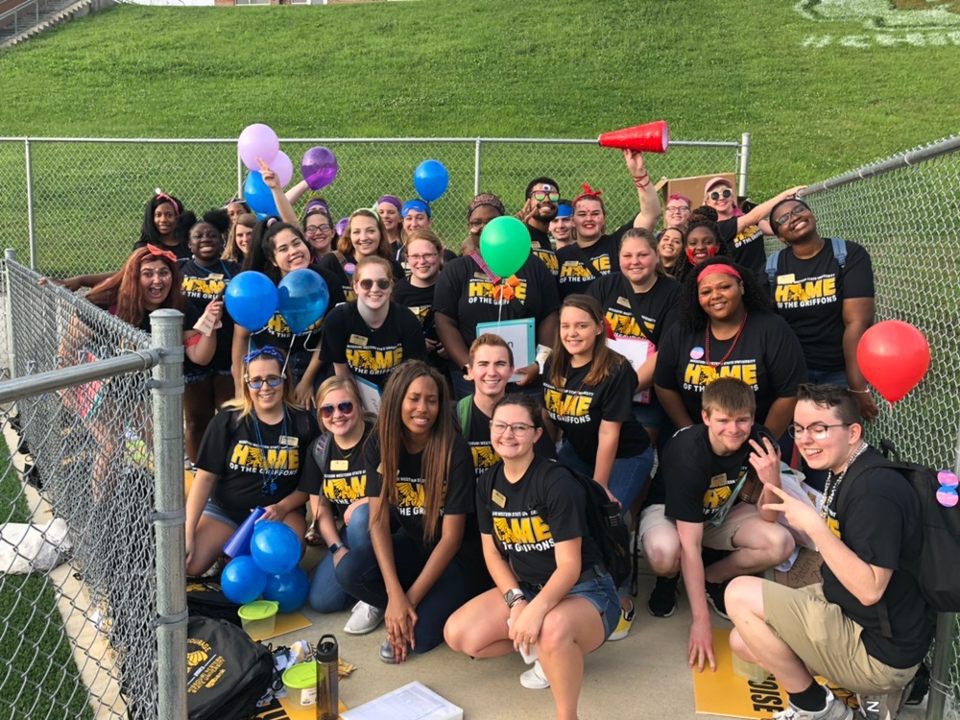 griffon edge students with balloons